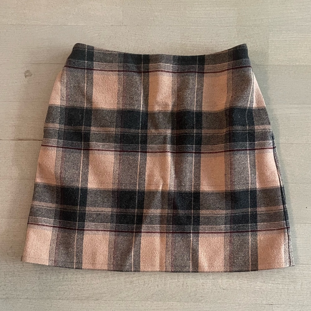Uniqlo plaid skirt